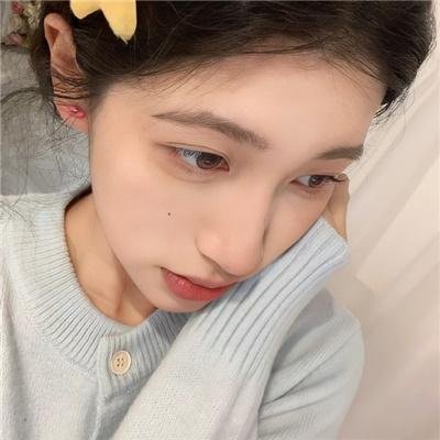 玉女倾城 封面